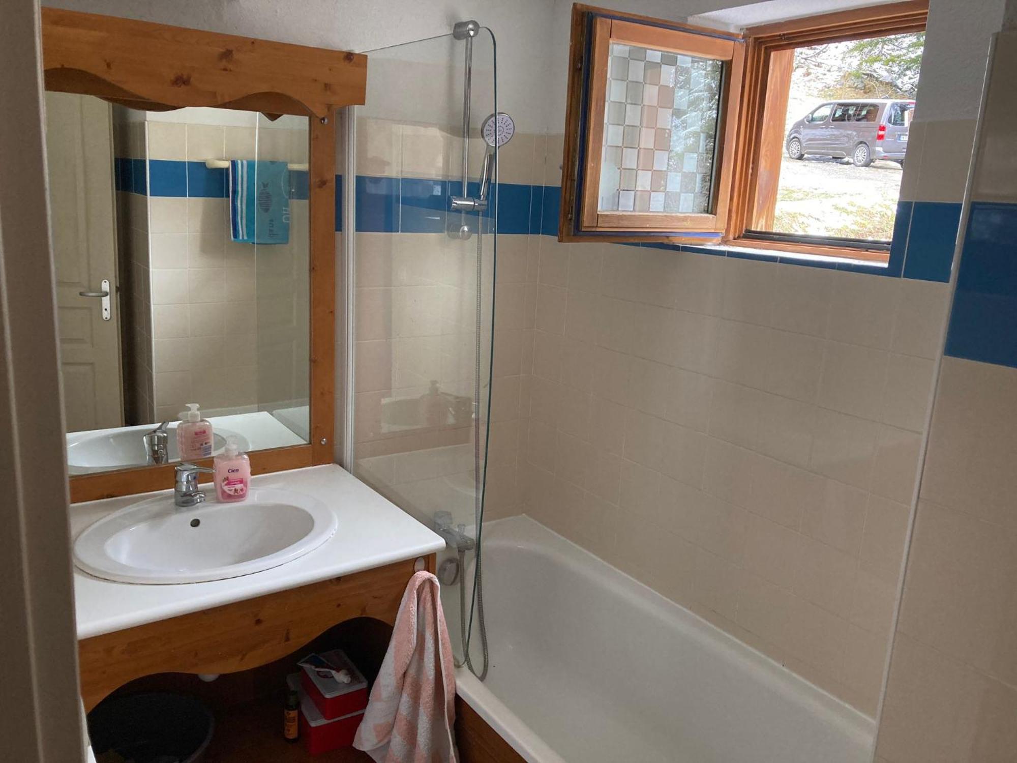 Studio Chamrousse 1700 Pour 4 Personnes - Au Calme - Avec Wifi Luaran gambar