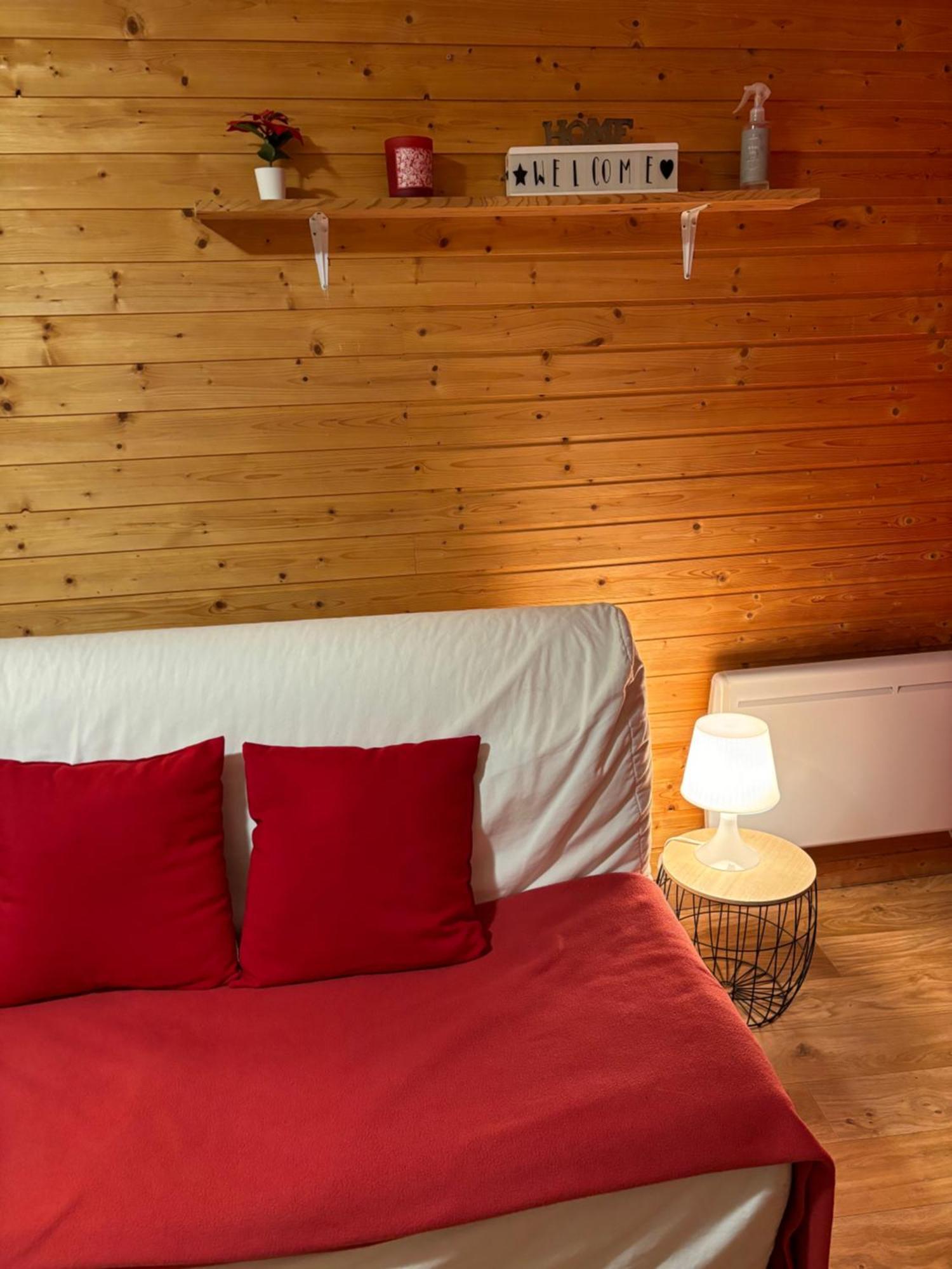 Studio Chamrousse 1700 Pour 4 Personnes - Au Calme - Avec Wifi Luaran gambar
